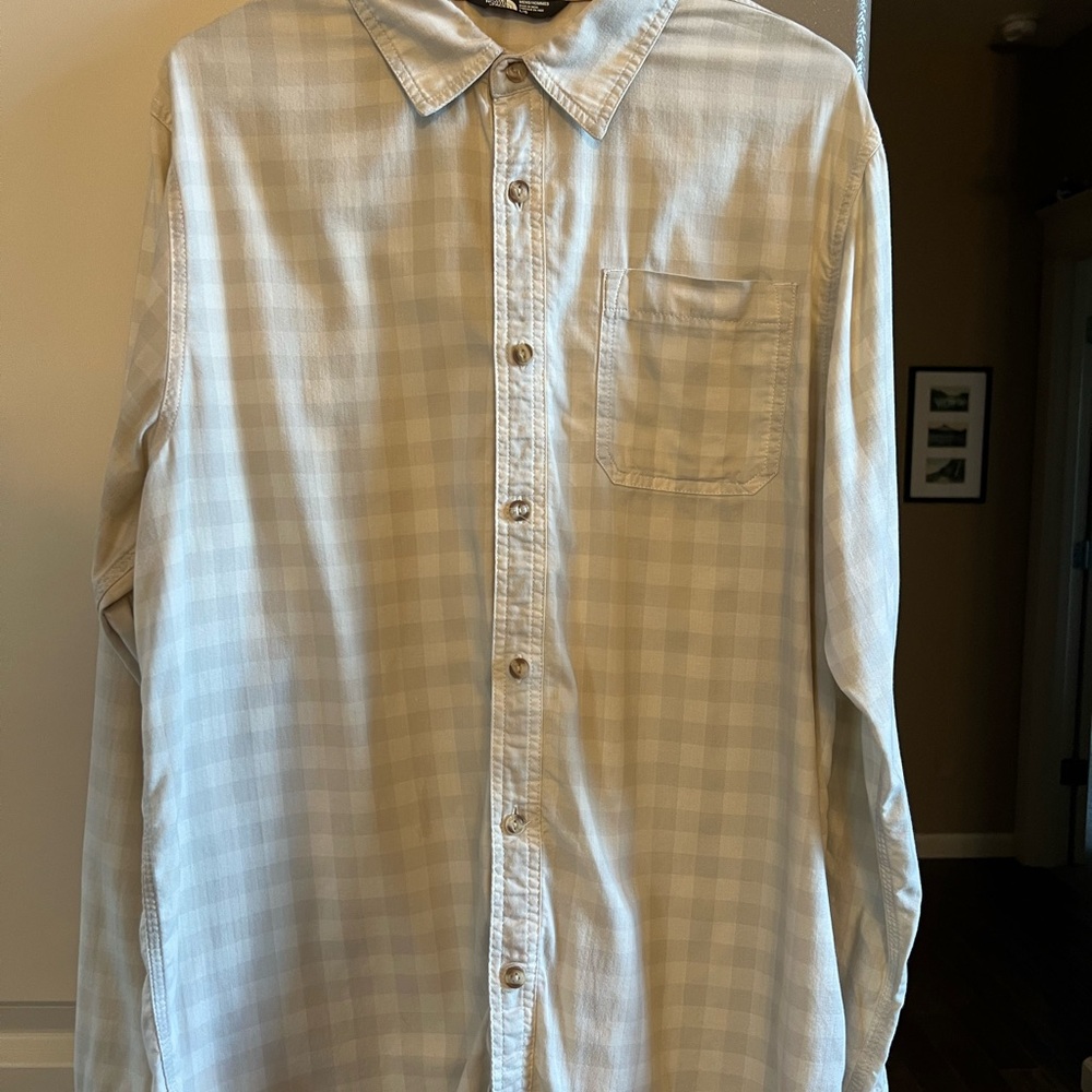 Men's North Face Beige & Cream Checkered Button Down Dress Shirt Classic-Size L